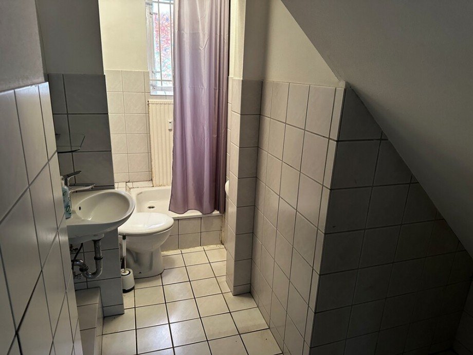 WC mit Dusche B�rofl�che Schenefeld