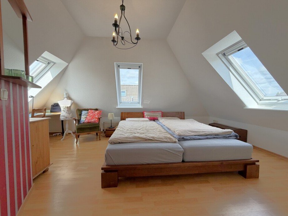 Zimmer Spitzboden Doppelhaush�lfte Halstenbek