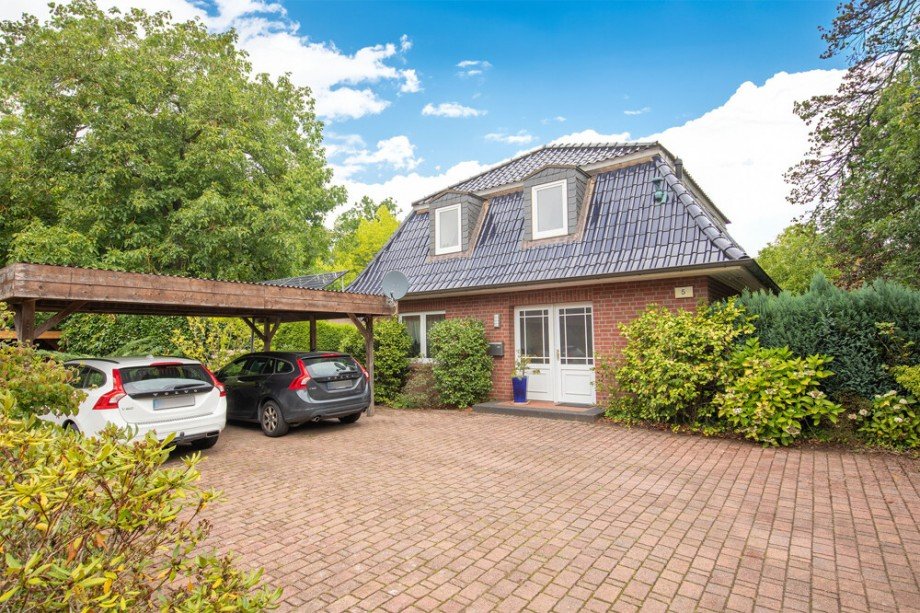 vordere Hausansicht Einfamilienhaus Prisdorf / Peiner Hof