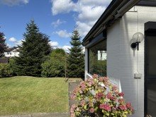 Garten Attraktives 5-Zimmer-Einfamilienhaus
mit Garten, Keller und ger�umiger Garagenhalle im Ortskern