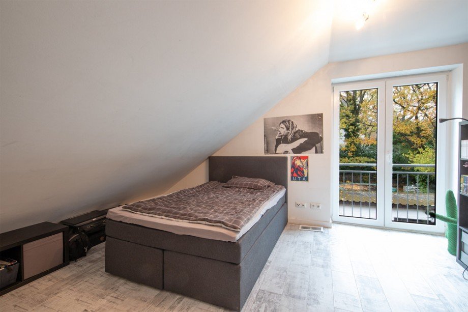 Zimmer 2 Obergeschoss Einfamilienhaus Hamburg / Iserbrook
