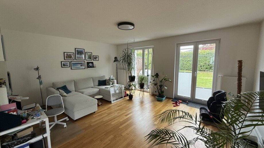Wohnzimmer Doppelhaush�lfte Pinneberg / Thesdorf