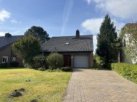 Hauptbild Großzügiges 6 Zimmer - EFHmit Keller , Garage und guter Verkehrsanbindung