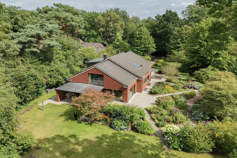 Ansicht drohne Pinneberg Villa Exklusive Architektenvillamit 2.759m� Grundst�ckin bevorzugter Wohnlage