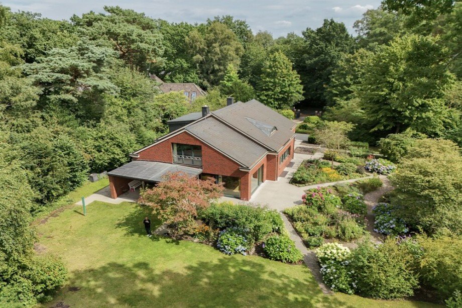 Ansicht drohne Villa Pinneberg