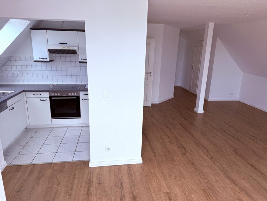 Wohnen-Essen Dachgeschosswohnung Schenefeld