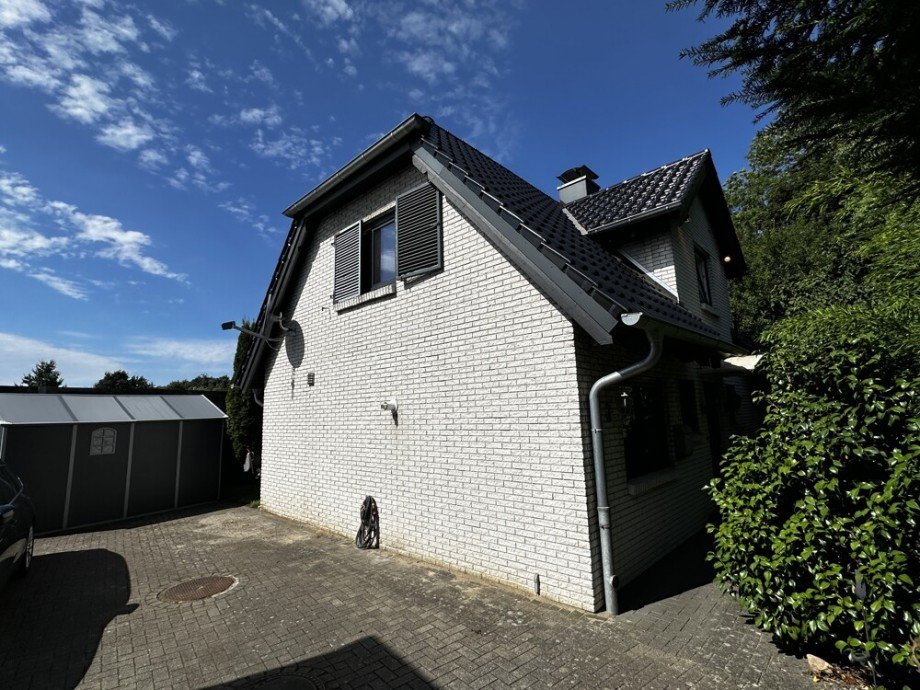 Hausansicht Einfamilienhaus Halstenbek
