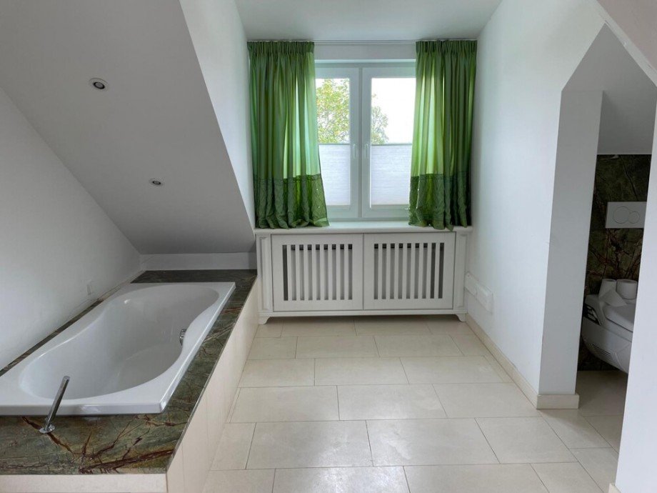 WE03 Elternbad OG Mehrfamilienhaus Haseldorf / Altendeich