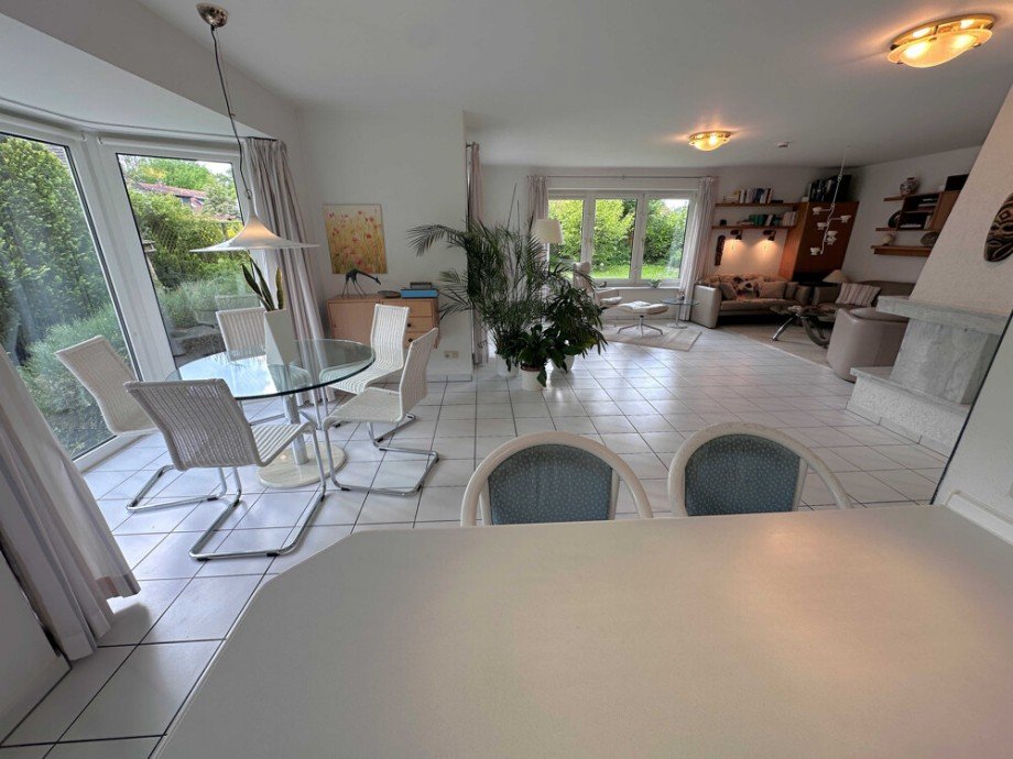 Wohn- und Esszimmer Villa Schenefeld