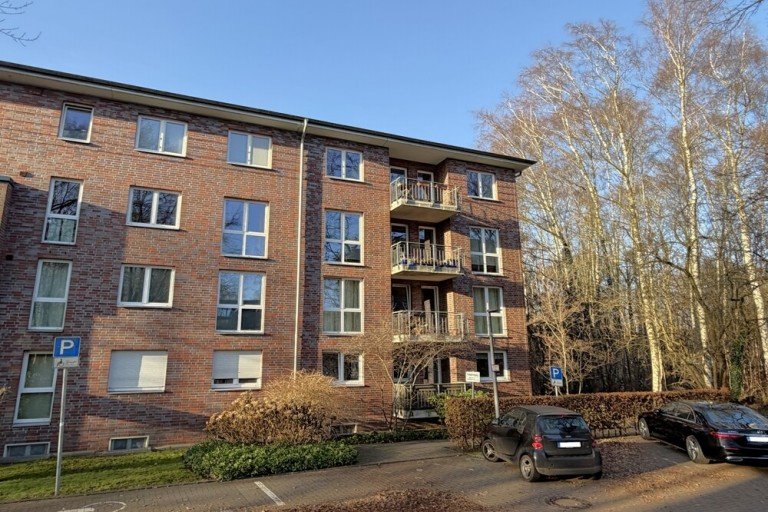 Hausansicht Hamburg Etagenwohnung Vermietete 2-Zimmerwohnung mit Loggia und TG-Stellplatz in moderner Wohnanlage von Alt-Osdorf