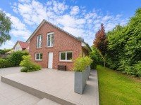 Hauptbild Für die große Familie:Energieeffizientes 7 Zimmer Einfamilienhaus mit großem Grundstück