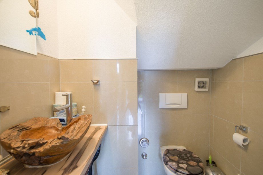 G�ste WC Doppelhaush�lfte Rellingen