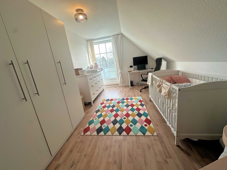 Zimmer 1 Dachgeschosswohnung Schenefeld