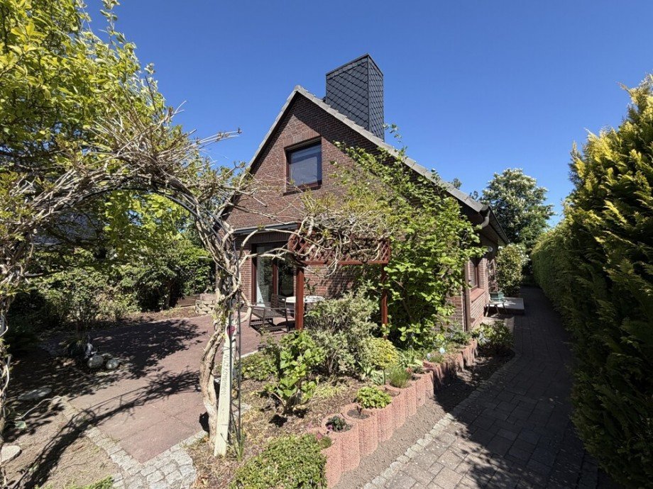Hausansicht Einfamilienhaus Rellingen