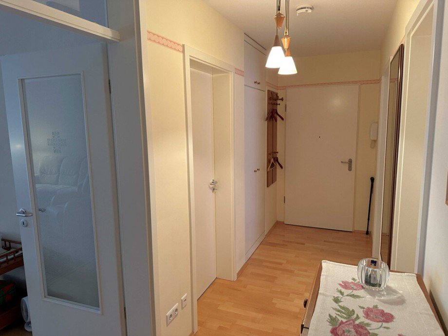 Flur mit Einbauschrank Etagenwohnung Hamburg