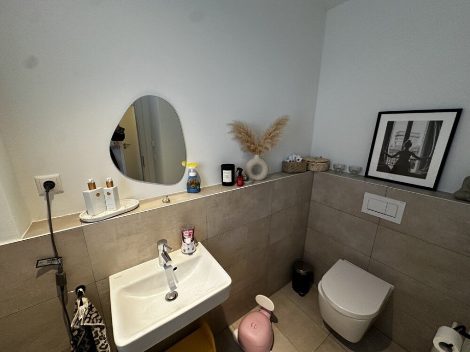 G�ste-WC Doppelhaush�lfte Rellingen