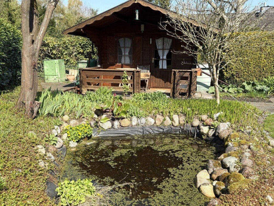 Gartenhaus mit Teich Einfamilienhaus Pinneberg / Waldenau-Datum