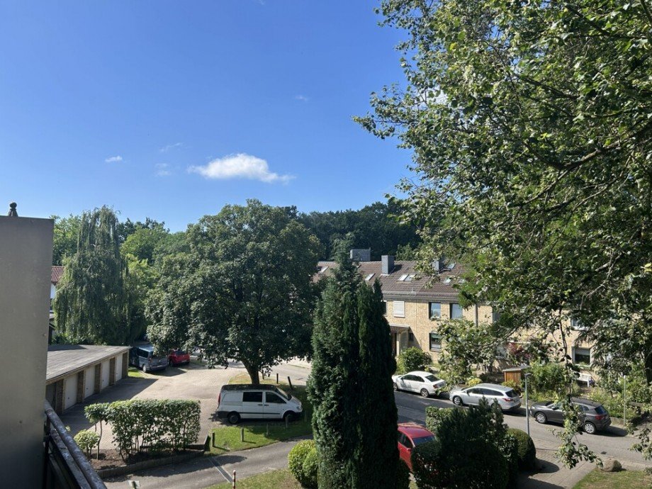 Ausblick Balkon Etagenwohnung Wedel