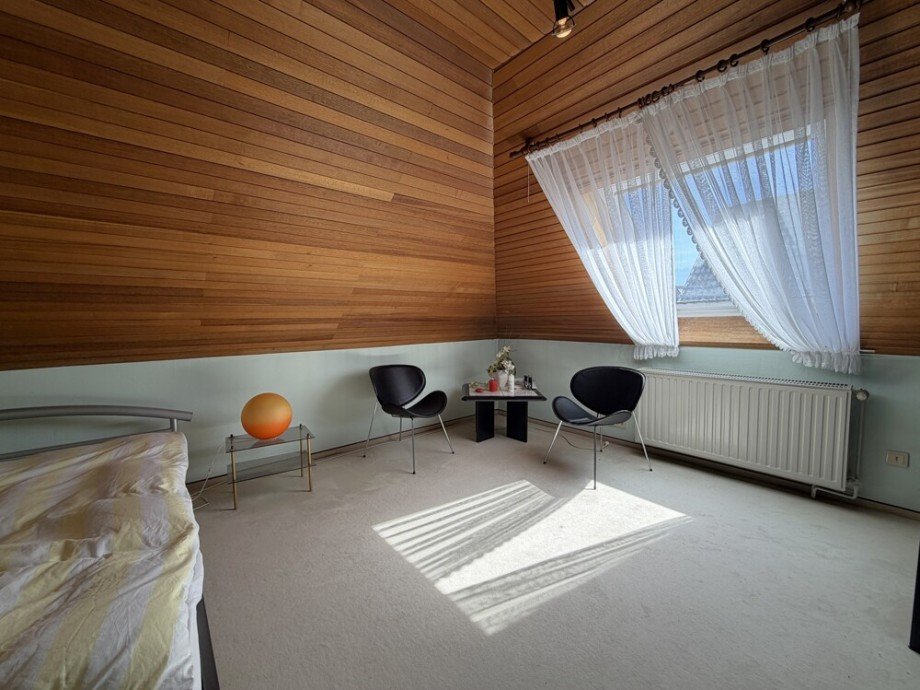 Zimmer Dachgeschoss Einfamilienhaus Halstenbek