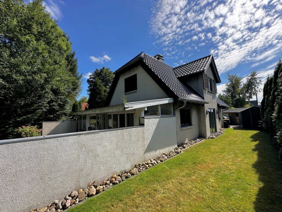Hausansicht Einfamilienhaus Halstenbek