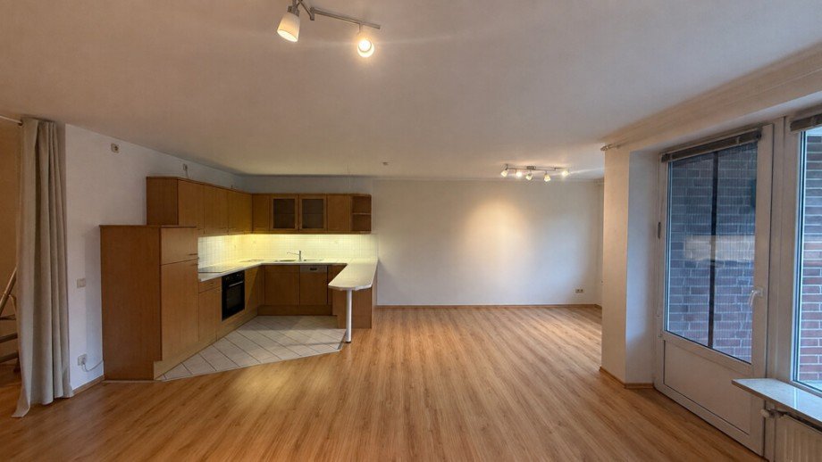 K�che mit Wohnzimmer Etagenwohnung Pinneberg