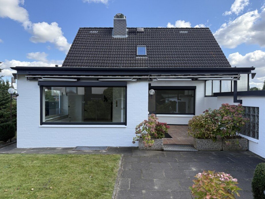 Ansicht hinten Einfamilienhaus Rellingen