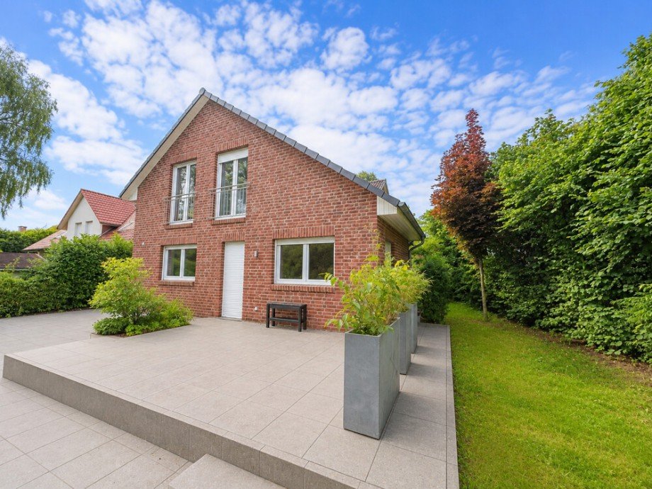 Gartenansicht Einfamilienhaus Hamburg / Iserbrook
