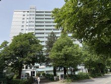 Hausansicht Spektakul�rer Weitblick
Vermietetes 1-Zimmer-Apartment
am Elbe-Einkaufszentrum