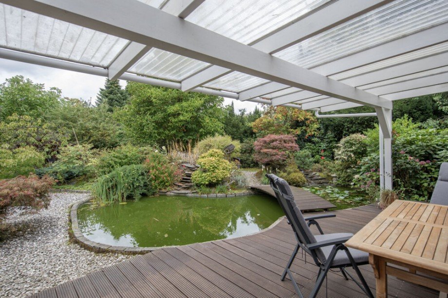 Terrasse und Teich Einfamilienhaus Prisdorf / Peiner Hof