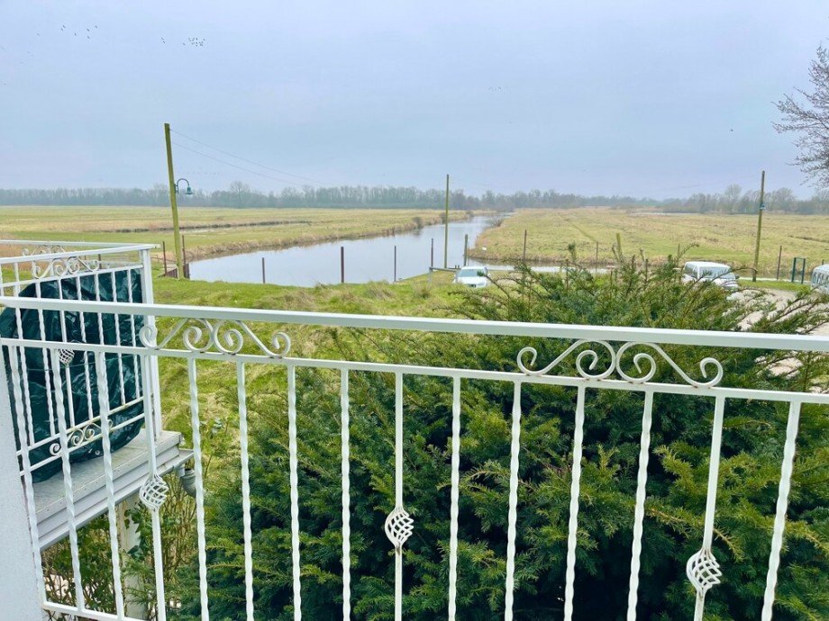WE02-Weitblick Mehrfamilienhaus Haseldorf / Altendeich