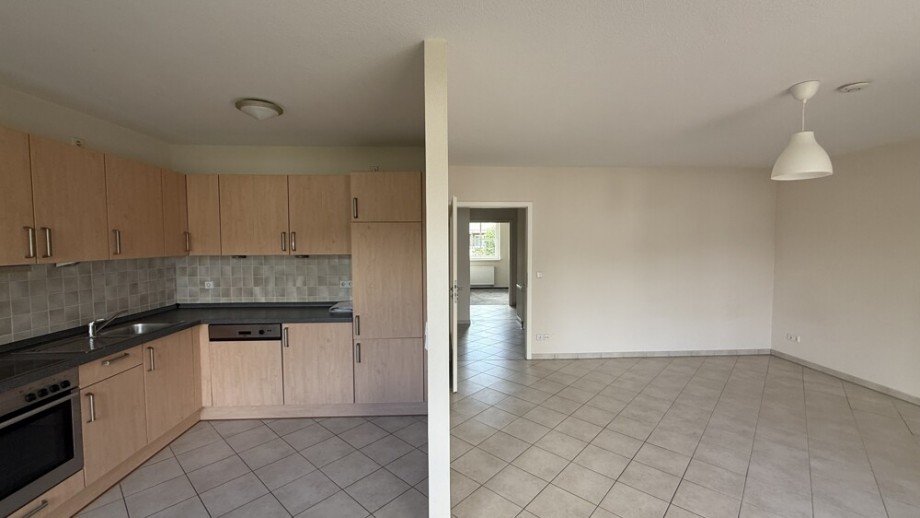 K�che mit Wohnzimmer Etagenwohnung Schenefeld