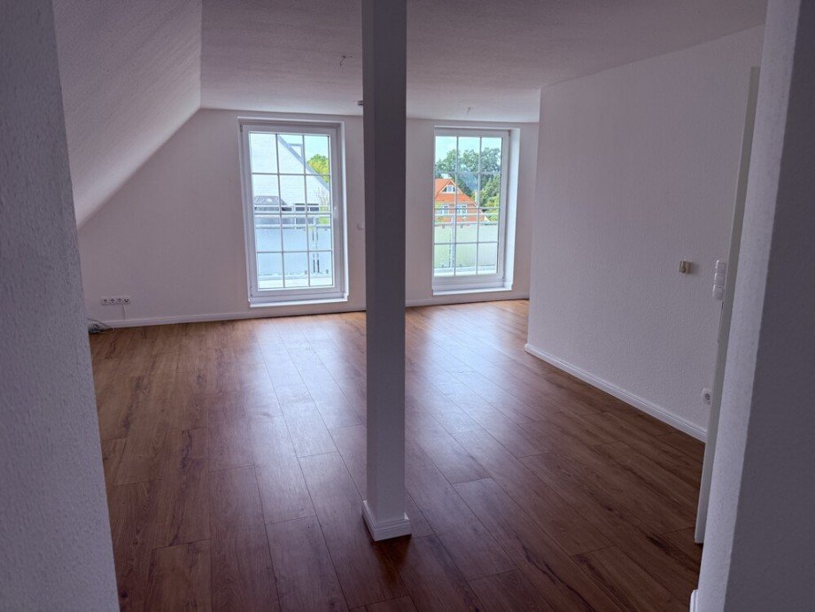 Wohnen Dachgeschosswohnung Schenefeld