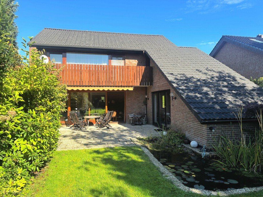 hintere Hausansicht Einfamilienhaus Prisdorf / Peiner Hof