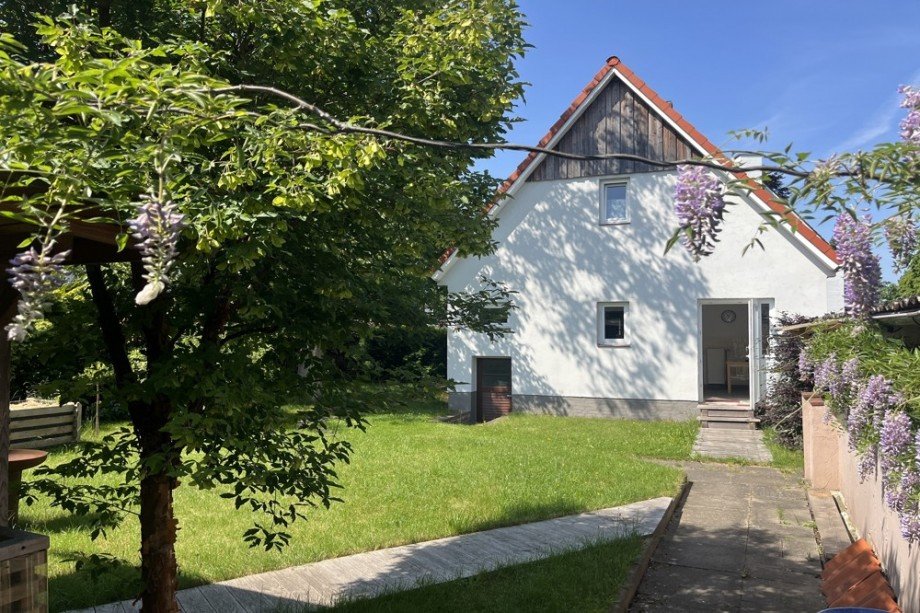 Hausansicht Garten Einfamilienhaus Schenefeld