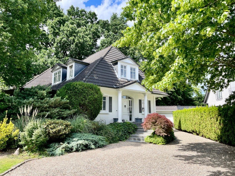 Hausansicht Einfamilienhaus Hamburg / Schnelsen