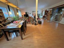 Loft - Wohnraum Hoch rentabel !
Vermietete Wohn- und Gewerbeimmobilie
in Schenefeld