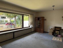 Wohnzimmer Klassisches Walmdach-Einfamilienhaus mit sonnigem Grundst�ck in Lurup