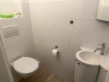 Separates WC Ger�umige und helle 
4-Zimmer-Wohnung
im Elbvorort Wedel