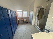 Gewerbefl�che OG Umkleide Damen Hoch rentabel !
Vermietete Wohn- und Gewerbeimmobilie
in Schenefeld
