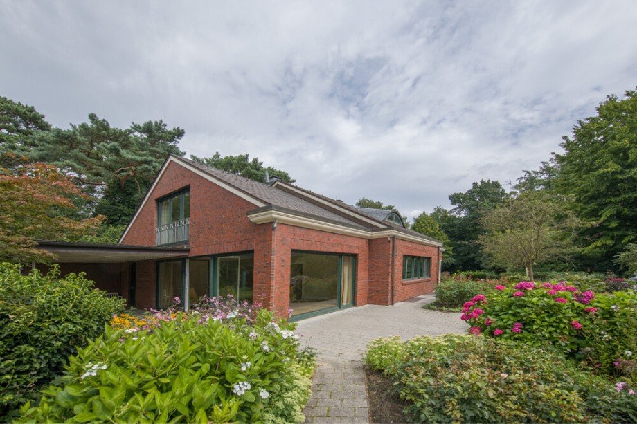 Blumenpracht und mehr Villa Pinneberg