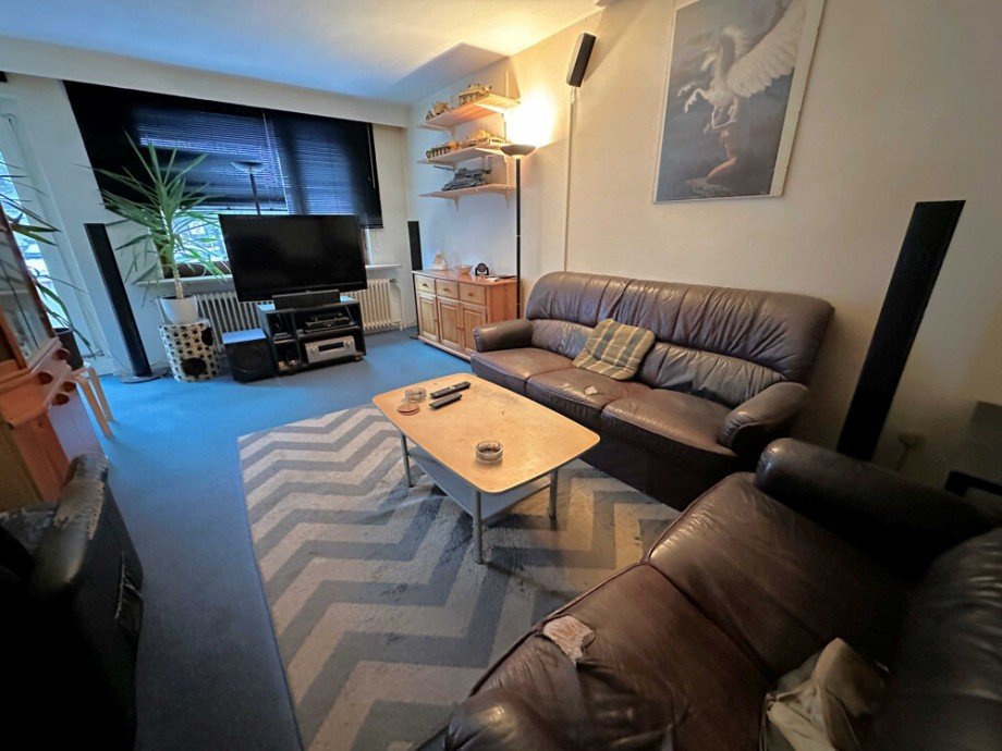 Wohnung OG - Wohnzimmer Halle / Lager / Produktion Schenefeld