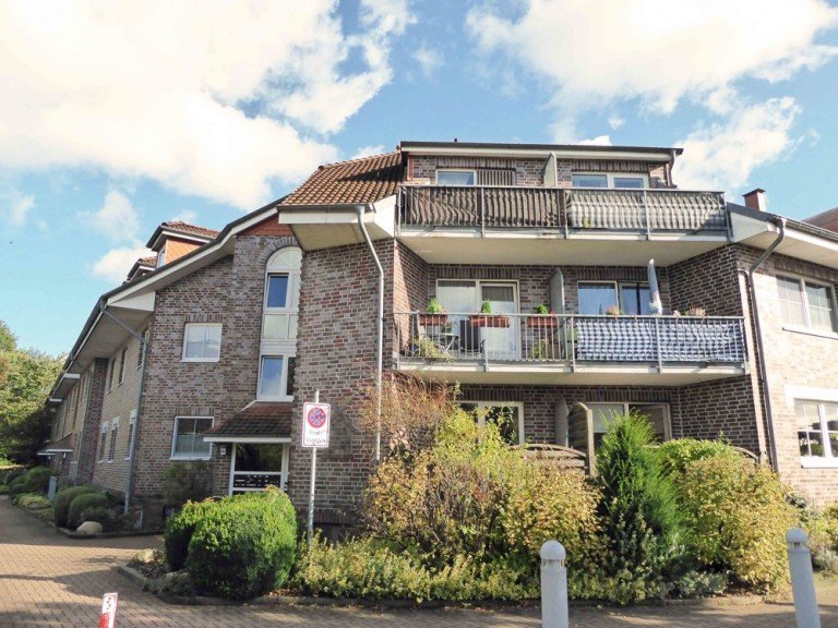 Hausansicht Norderstedt Erdgeschosswohnung 2 Zimmer Wohnung mit Terrasse und separater K�che in Norderstedt