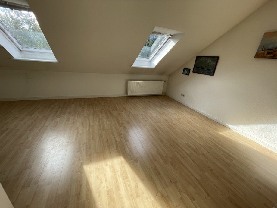 Zimmer DG Reihenendhaus Schenefeld