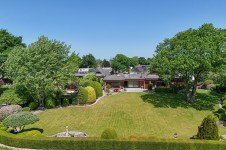 Hauptbild Unternehmer Villa mit 2.682m² parkähnlichem Garten am Liether Forst mitBlick über die Felder