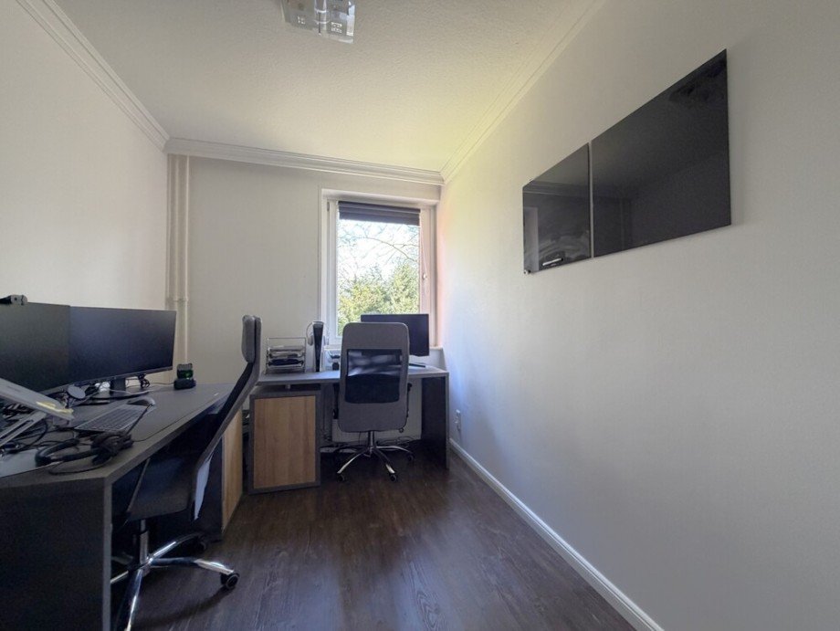 Kind I Etagenwohnung Schenefeld