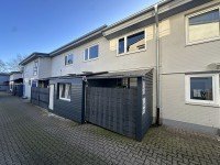 Bild (fb67184f641f12a01a60a06cdf83c24d): Hoch rentabel !Vermietete Wohn- und Gewerbeimmobiliein Schenefeld