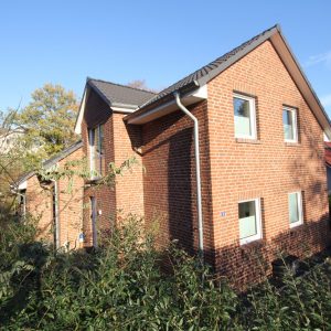 Für die große Familie: Energieeffizientes 7 Zimmer Einfamilienhaus mit großem Grundstück