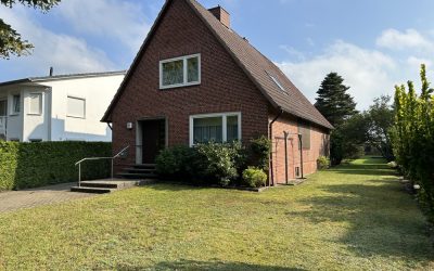 Großzügiges Einfamilienhaus mit Vollkeller und Garage