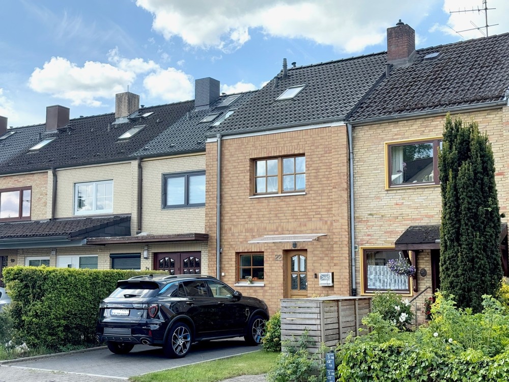 Für die kleine Familie ! Modernes Reihenhaus mit Wintergarten im Herzen von Schenefeld