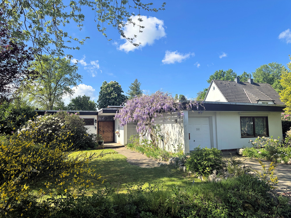 4 Zimmer Bungalow in Villenlage auf 1.625 m² Traumgrundstück